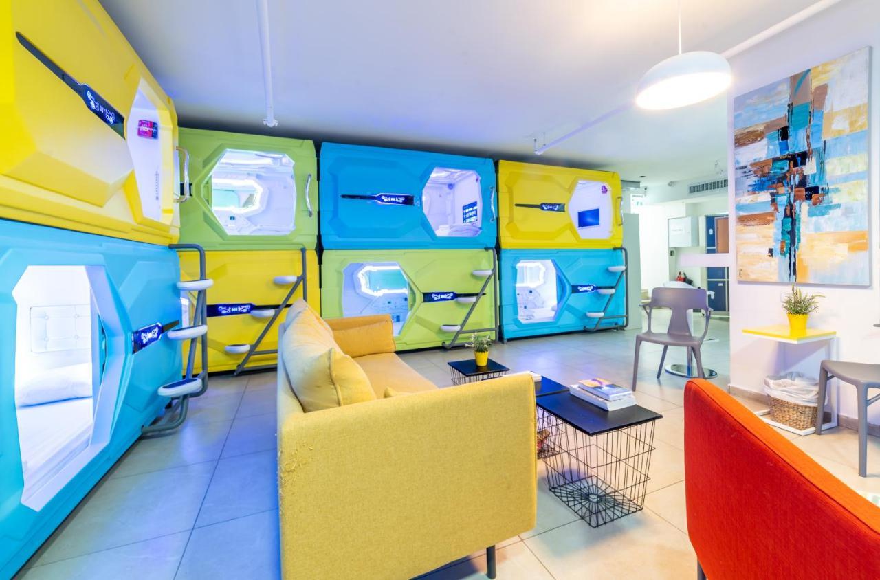 Capsule Inn Jerusalem Exterior photo