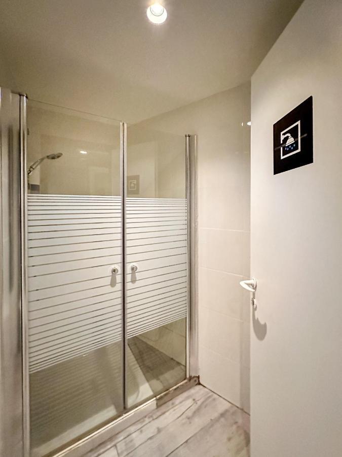 Capsule Inn Jerusalem Exterior photo